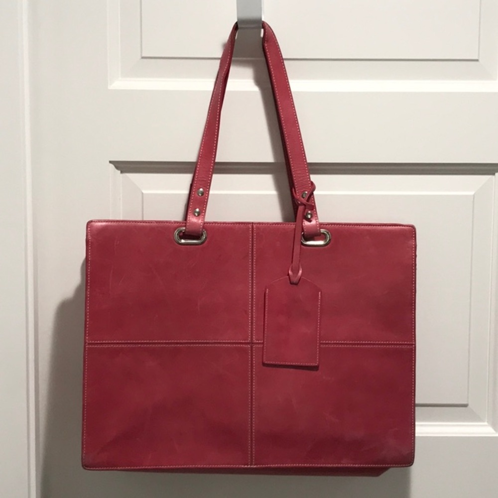 Levenger business travel bag🍒
